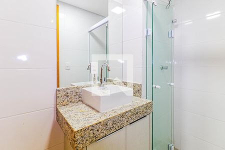 Banheiro de apartamento para alugar com 1 quarto, 28m² em Chácara Santo Antônio (zona Sul), São Paulo