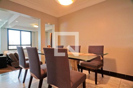 Apartamento à venda com 230m², 4 quartos e 3 vagasSala de Jantar