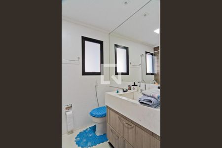 Apartamento à venda com 230m², 4 quartos e 3 vagasBanheiro da Suíte 3