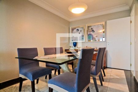 Apartamento à venda com 230m², 4 quartos e 3 vagasSala de Jantar