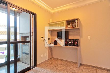 Apartamento à venda com 230m², 4 quartos e 3 vagasChurrasqueira