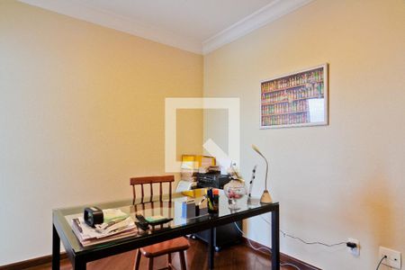 Apartamento à venda com 230m², 4 quartos e 3 vagasEscritório