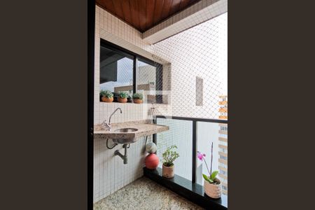 Apartamento à venda com 230m², 4 quartos e 3 vagasChurrasqueira