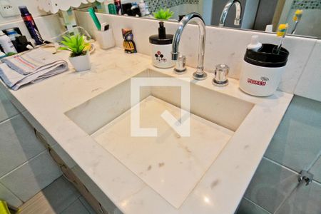 Apartamento à venda com 230m², 4 quartos e 3 vagasBanheiro da Suíte 2