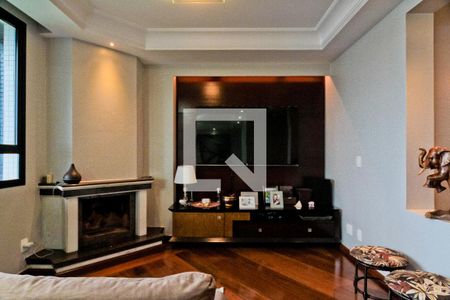 Apartamento à venda com 230m², 4 quartos e 3 vagasSala