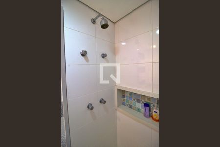Apartamento à venda com 69m², 1 quarto e 2 vagasBanheiro da Suíte