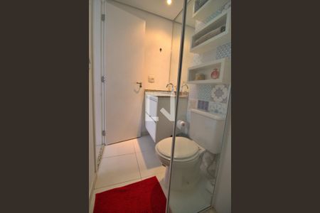 Apartamento à venda com 69m², 1 quarto e 2 vagasBanheiro da Suíte