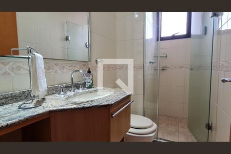 Apartamento à venda com 101m², 3 quartos e 2 vagasBanheiro Quarto 1