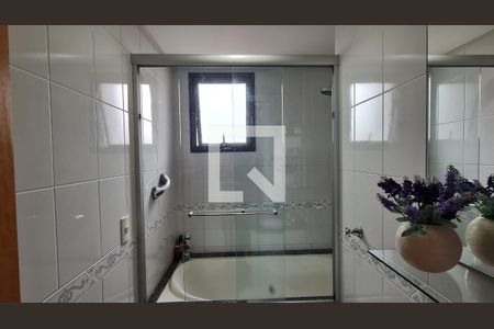 Apartamento à venda com 101m², 3 quartos e 2 vagasBanheiro