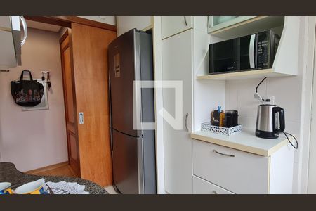 Apartamento à venda com 101m², 3 quartos e 2 vagasCozinha