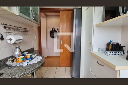 Apartamento à venda com 101m², 3 quartos e 2 vagasCozinha