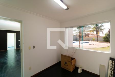 Casa à venda com 380m², 3 quartos e 8 vagasQuarto