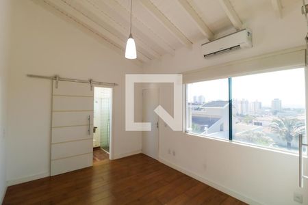Casa à venda com 380m², 3 quartos e 8 vagasSuíte 02