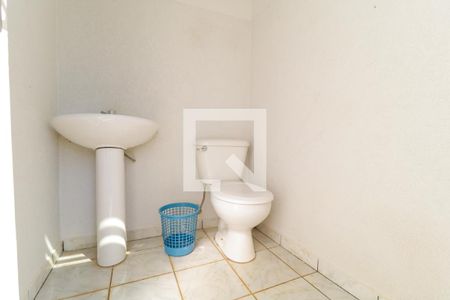 Casa à venda com 380m², 3 quartos e 8 vagasBanheiro 02