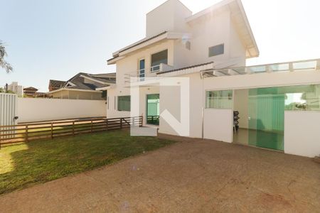 Casa à venda com 380m², 3 quartos e 8 vagasGaragem