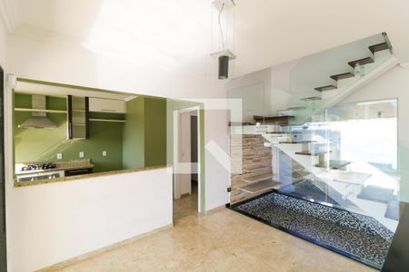 Casa à venda com 380m², 3 quartos e 8 vagasSalas