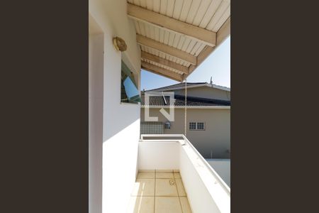 Casa à venda com 380m², 3 quartos e 8 vagasSacada da Suíte 02