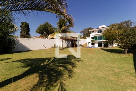 Casa à venda com 380m², 3 quartos e 8 vagasQuintal