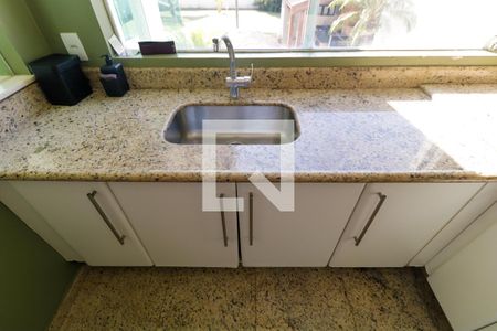 Casa à venda com 380m², 3 quartos e 8 vagasCozinha