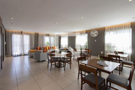 Apartamento para alugar com 44m², 2 quartos e 1 vaga Apartamento para alugar com 44m², 2 quartos e 1 vagaÁrea comum - Salão de festas