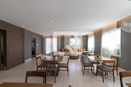 Apartamento para alugar com 44m², 2 quartos e 1 vaga Apartamento para alugar com 44m², 2 quartos e 1 vagaÁrea comum - Salão de festas