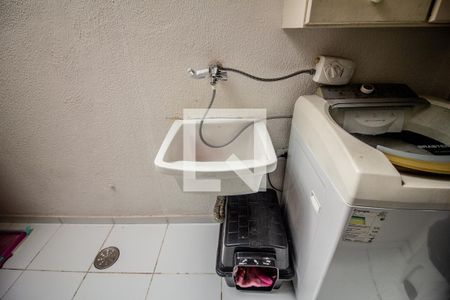 Casa de condomínio à venda com 59m², 2 quartos e 2 vagasÁrea de Serviço