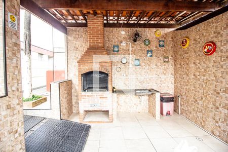 Casa de condomínio à venda com 59m², 2 quartos e 2 vagasÁrea comum - Churrasqueira