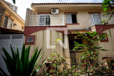 Casa de condomínio à venda com 59m², 2 quartos e 2 vagasFachada 
