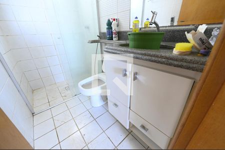 Apartamento à venda com 80m², 3 quartos e 1 vaga Apartamento à venda com 80m², 3 quartos e 1 vagaBanheiro