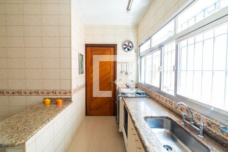 Casa à venda com 147m², 3 quartos e 2 vagasCozinha