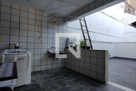 Casa à venda com 325m², 3 quartos e 2 vagas Casa à venda com 325m², 3 quartos e 2 vagasÁrea de Serviço