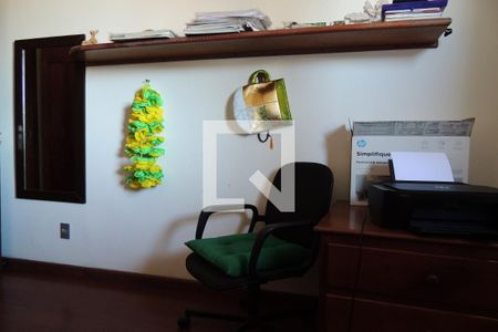 Casa à venda com 325m², 3 quartos e 2 vagasQuarto 3