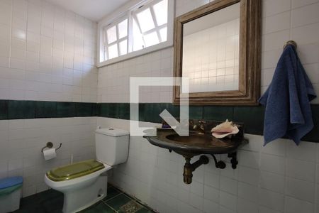 Casa à venda com 325m², 3 quartos e 2 vagas Casa à venda com 325m², 3 quartos e 2 vagasLavabo