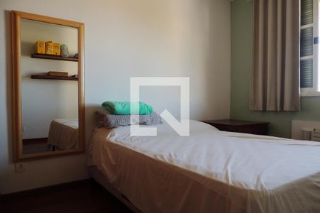 Casa à venda com 325m², 3 quartos e 2 vagasQuarto 2