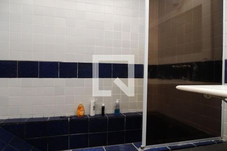 Casa à venda com 325m², 3 quartos e 2 vagasBanheiro Social