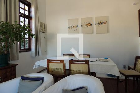 Sala 1 de casa à venda com 3 quartos, 325m² em Anil, Rio de Janeiro