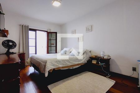 Casa à venda com 325m², 3 quartos e 2 vagas Casa à venda com 325m², 3 quartos e 2 vagasQuarto Suíte