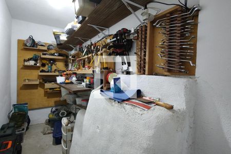 Casa à venda com 325m², 3 quartos e 2 vagas Casa à venda com 325m², 3 quartos e 2 vagasQuarto