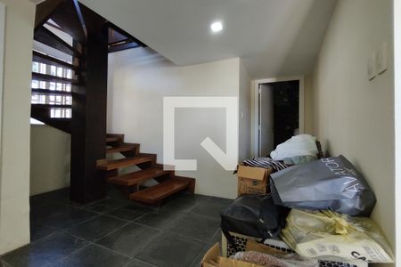 Casa à venda com 325m², 3 quartos e 2 vagas Casa à venda com 325m², 3 quartos e 2 vagasSala 2