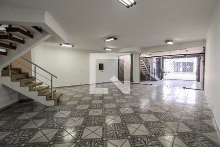 Casa à venda com 354m², 3 quartos e 2 vagas Casa à venda com 354m², 3 quartos e 2 vagasÁrea comum - Salão/Garagem
