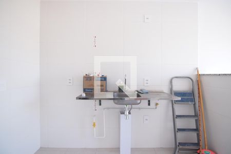 Cozinha de apartamento para alugar com 1 quarto, 31m² em Vila Ré, São Paulo