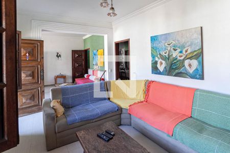 Sala 1 de casa à venda com 5 quartos, 200m² em Itapoã, Belo Horizonte