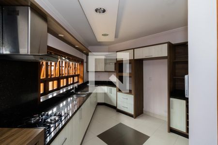 Casa à venda com 293m², 2 quartos e 2 vagas Casa à venda com 293m², 2 quartos e 2 vagasCozinha e Área de Serviço