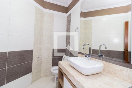 Casa à venda com 293m², 2 quartos e 2 vagas Casa à venda com 293m², 2 quartos e 2 vagasBanheiro 1