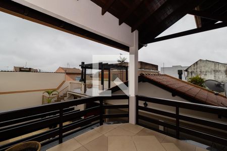 Casa à venda com 293m², 2 quartos e 2 vagas Casa à venda com 293m², 2 quartos e 2 vagasQuarto Suite-Varanda