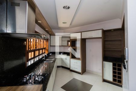 Casa à venda com 293m², 2 quartos e 2 vagas Casa à venda com 293m², 2 quartos e 2 vagasCozinha e Área de Serviço