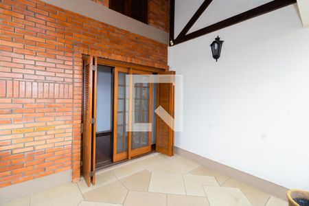 Casa à venda com 293m², 2 quartos e 2 vagas Casa à venda com 293m², 2 quartos e 2 vagasQuarto Suite-Varanda