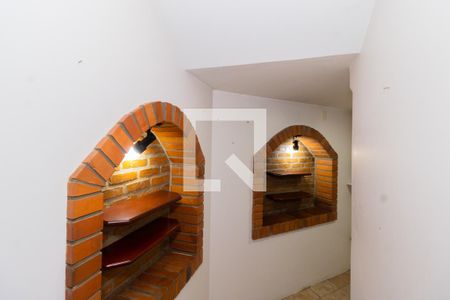 Casa à venda com 293m², 2 quartos e 2 vagas Casa à venda com 293m², 2 quartos e 2 vagasDepósito