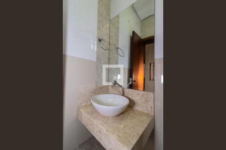 Casa à venda com 293m², 2 quartos e 2 vagas Casa à venda com 293m², 2 quartos e 2 vagasLavabo