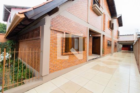 Casa à venda com 293m², 2 quartos e 2 vagas Casa à venda com 293m², 2 quartos e 2 vagasQuintal